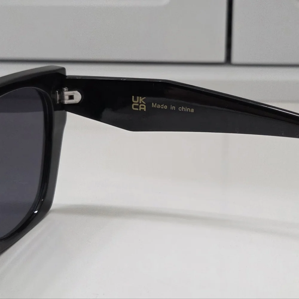 Oversized Black Angular Cat Eye Sunglasses NWOT Thick Frame Designer Look